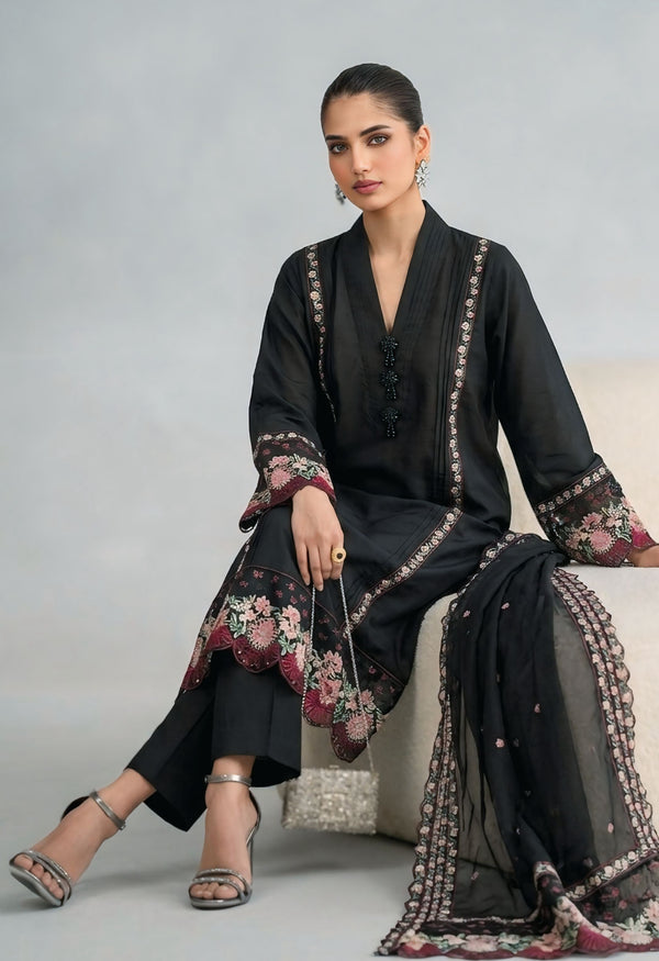 Black beauty 3-Piece Embroidered Collection